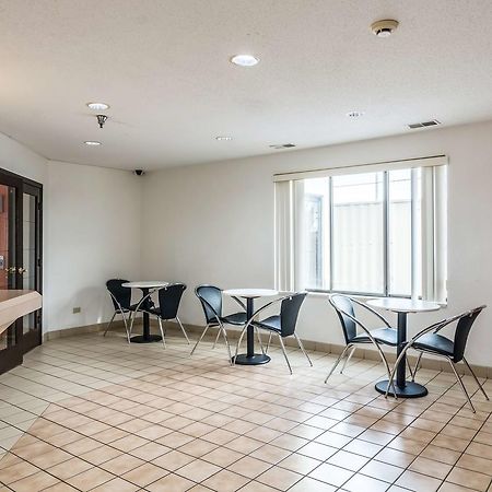 Motel 6-Harvey, Il Exteriér fotografie